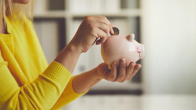 Investasi Apa yang Paling Cuan: Emas Atau Dolar?
