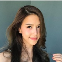 Gibbi merupakan pramugari yang bekerja di maskapai penerbangan Thai Lion Air. Foto: Instagram @gibby_p