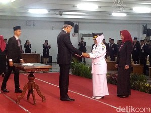 Umi Azizah Resmi Dilantik Jadi Bupati Tegal Gantikan Ki Enthus