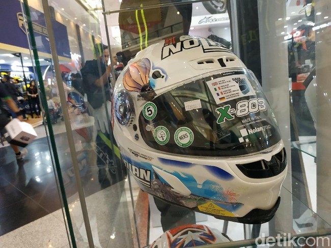 Deretan Helm Impor Paling Mahal di IMOS 2018