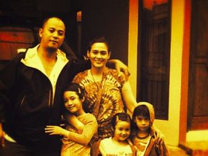Momen Bahagia Keluarga Ine Febrianti yang Jarang Terekspos