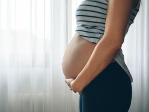 6 Bahan Alami untuk Mengurangi Stretch Mark Saat Hamil