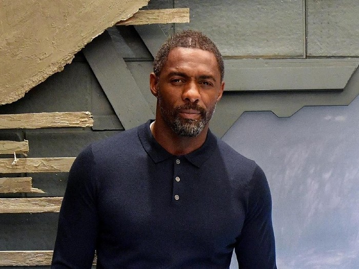 Idris Elba NEW YORK, NY - JULY 30: Idris Elba attends The Dark Tower photocall at the Whitby Hotel on July 30, 2017 in New York City. (Photo by Dia Dipasupil/Getty Images)
