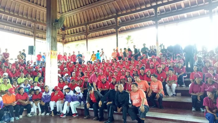Bali Sejahterakan Lansia, dari Bebas Antre hingga Dapat Santunan