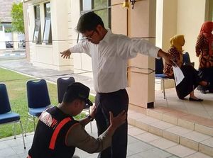 Hari Gini Kok Masih Ada Tes CPNS Bawa-bawa Jimat?