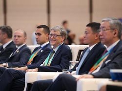 Mengintip Keakraban Bill Gates dengan Jack Ma