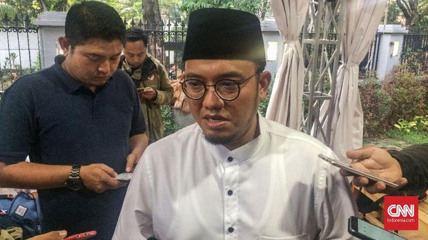 Koordinator Juru Bicara Badan Pemenangan Nasional Prabowo Subianto-Sandiaga Uno, Dahnil Anzar Simanjuntak, di Media Center, Jalan Sriwijaya , Jakarta, Selasa (6/11).