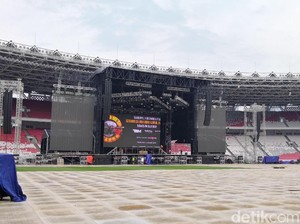 Malam Ini Nikmati Konser Guns N Roses, Rumput GBK Dipastikan Aman