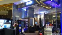 Store KEF pertama di Indonesia.