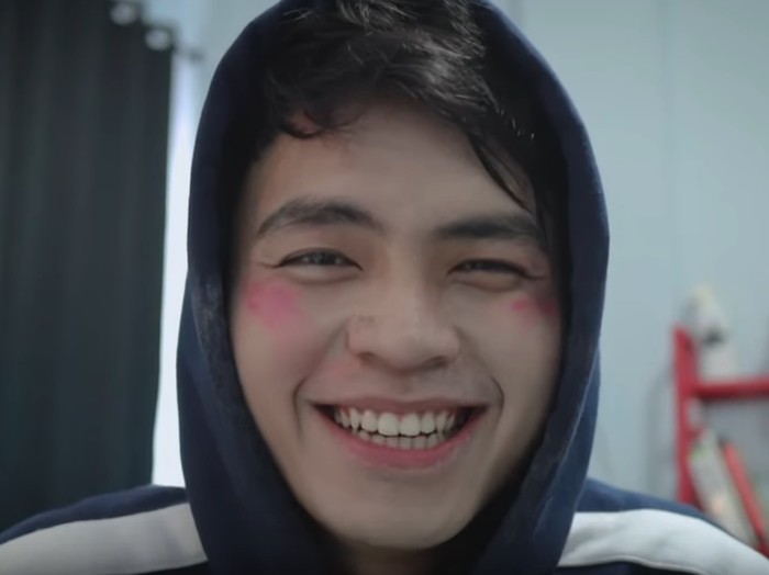 Kocak Cowok Ganteng Bikin Parodi Makeup Ala Youtuber Yang Lagi Viral