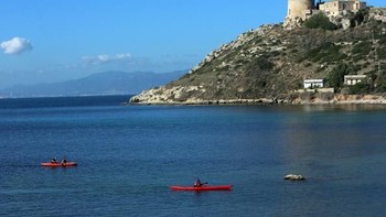 Kepulauan Sardinia di Italia juga dipercaya menjadi lokasi reruntuhan Atlantis berada. Foto: Getty Images