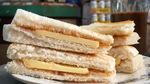 Enaknya Pagi Ini Sarapan Kaya Toast dan Kopi Hangat