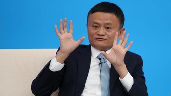 Jack Ma juga berbicara dalam salah satu sesi. Ia antara lain mengkritik perang dagang antara Amerika Serikat dengan China. Foto: Getty Images