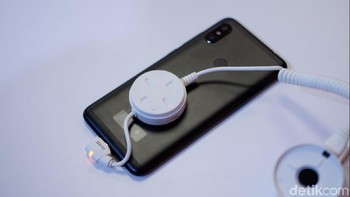 Redmi Note 6 Pro varian hitam. (Foto: detikINET/Adi Fida Rahman)