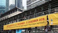 Proyek revitalisasi tiga JPO itu telah dilakukan sejak tanggal 1 November 2018 lalu. Tiga JPO yang akan direvitalisasi itu adalah JPO Polda, JPO Bundaran Senayan dan JPO Gelora Bung Karno (GBK).
