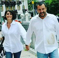 Elisa Isoardi dan Matteo Salvini yang juga merupakan Menteri Dalam Negeri Italia telah menjadi perhatian publik sejak menjalin asmara sejak tiga tahun lalu.  Foto: Instagram @elisaisoardi