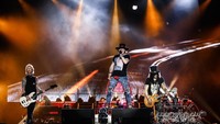 Guns N Roses akan tampil di Stadion Utama Gelora Bung Karno, Jakarta Pusat pada 8 November 2018. Namun sebelumnya, mereka lebih dulu konser di Mexico. Foto: dok. Twitter Guns N Roses
