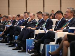 Mengintip Keakraban Bill Gates dengan Jack Ma