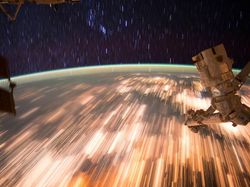 Foto Memukau Planet Bumi Dilihat dari Antariksa