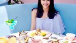 Cantiknya Kerenina Sunny yang Kompak Makan Bareng Sang Ibu