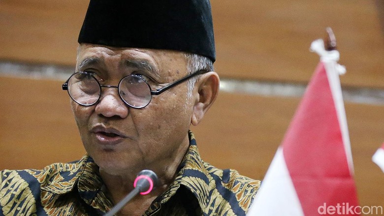 Ketua KPK Cerita Dibanjiri Pertanyaan soal UAS: Apalagi Ada yang Pose 2 Jari Ketua KPK Cerita Dibanjiri Pertanyaan soal UAS: Apalagi Ada yang Pose 2 Jari