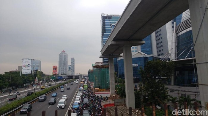Terus Dikebut, Begini Penampakan Terkini Proyek LRT Jabodebek