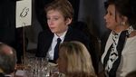 Gantengnya Barron Trump Saat Makan Bareng Donald Trump dan Melania