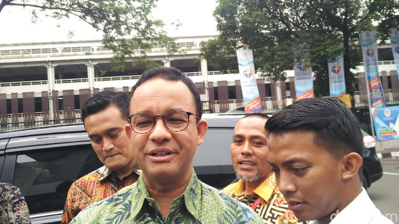 Anies: 43 Persen Warga DKI Tak Miliki Akses Pipa Air Bersih Anies: 43 Persen Warga DKI Tak Miliki Akses Pipa Air Bersih