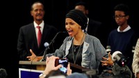 Ilhan Omar merupakan politikus dari Partai Demokrat dengan area pemilihan di Minnesota. Eric Miller/Reuters.