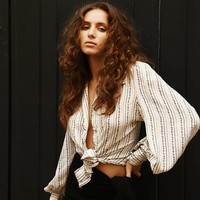 Akhir-akhir ini Lily kembali membuat akun Instagram. Namun di media sosialnya dan di publik, wanita berambut keriting itu enggan menggunakan nama belakang Atkinson. Foto: Instagram (@lilisastry)