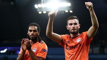 12. Olympique Lyonnais (Ligue 1 Prancis), dengan dana transfer €40 juta. (Foto: Julian Finney/Getty Images)