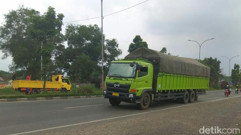 Pengusaha di Sumsel Setuju Truk Batu Bara Wajib Lewat Jalan Khusus Pengusaha di Sumsel Setuju Truk Batu Bara Wajib Lewat Jalan Khusus