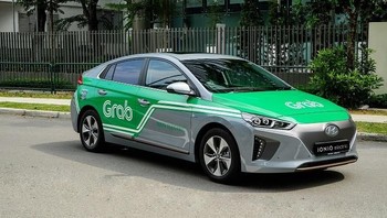 Perusahaan ride-sharing yang berbasis di Singapura dan beroperasi di Asia Tenggara ini memiliki valuasi sebesar USD 11 miliar (Rp 155 triliun). Foto: Grab