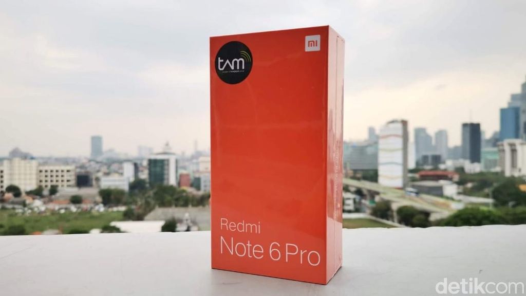 Unboxing Redmi Note 6 Pro, Ponsel Empat Kamera Pertama Xiaomi