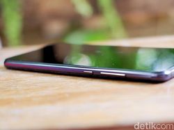 Unboxing Xiaomi Mi 8 Lite yang Berpenampilan Stylish