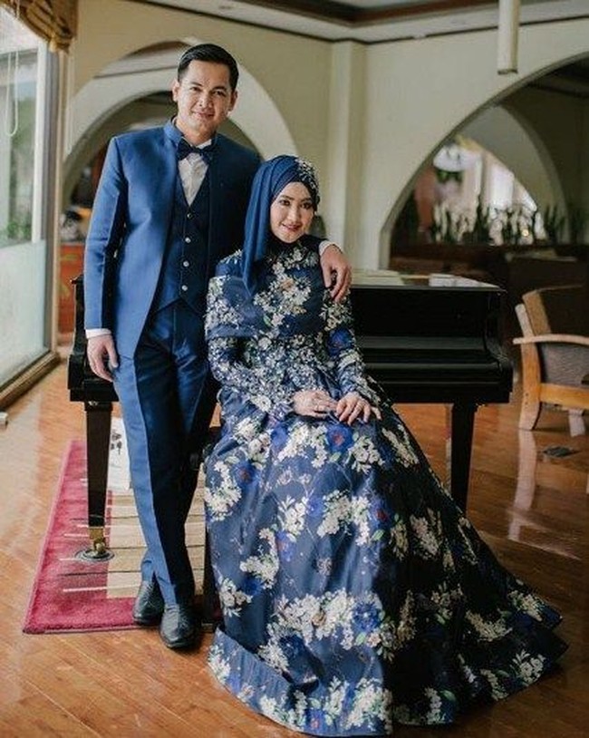 Tommy Kurniawan menjalin taaruf dengan perempuan bernama Lisya Nurrahmi. Lisya sendiri ternyata merupakan finalis Puteri Indonesia 2011 asal Aceh. Menjalani taaruf pada 2017, keduanya kemudian menikah pada Februari 2018. Foto: Tommy Kurniawan.