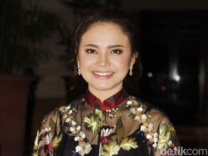 Candaan Robby Purba soal Lamaran Rossa