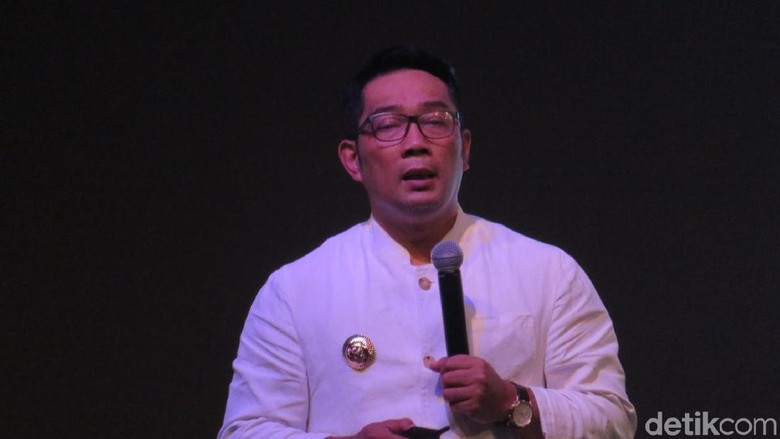 Ridwan Kamil Tepis Viral Review A Man Called Ahok Ridwan Kamil Tepis Viral Review A Man Called Ahok