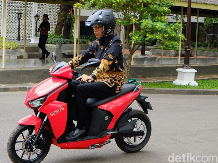 Transformasi Motor Gesits dari Prototipe sampai Dicoba Jokowi