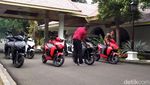 Gaya Jokowi Jajal Motor Listrik Buatan ITS