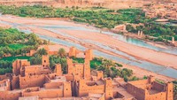 Ksar Ait-Ben Haddou menggambarkan sisi tradisional yang mewakili budaya Maroko selatan. Namun, keberadaannya amat rentan karena perubahan sosio-ekonomi dan budaya modern (iStock)