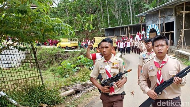 1.000 Orang Ikuti Napak Tilas Gerilya Jenderal Soedirman di Pacitan