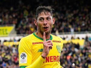 Emiliano Sala di Atas Messi, Higuain, dan Aguero