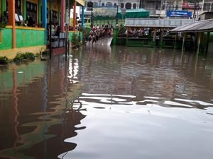 SD di Kota Jambi Kebanjiran, Siswanya Terpaksa Diliburkan