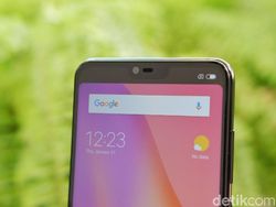 Unboxing Xiaomi Mi 8 Lite yang Berpenampilan Stylish
