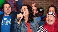 Ilhan Omar tak sendiri, perempuan Muslim lain yang berhasil masuk menjadi anggota Kongres Amerika Serikat adalah Rashida Tlaib. Rebecca Cook/Reuters.