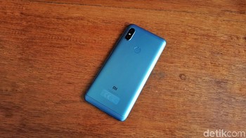 Cangkang belakangnya bermaterialkan alumunium. Foto: Adi Fida Rahman/detikINET