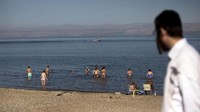 Di balik sejarah penting bagi umat Kriten, Danau Galilea juga memegang peranan penting untuk warga Israel. Hampir sepertiga cadangan air tawar Israel ada di danau ini. (Ronen Zvulun/Reuters)