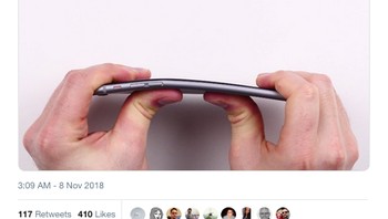 Di tahun 2014, tak sedikit pengguna iPhone 6 yang mengeluhkan ponselnya menekuk padahal merasa penggunaannya wajar. (Foto: Internet/Twitter)
