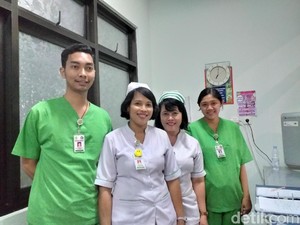Curhat Perawat Ruang Isolasi, Sedih kalau Pasien Ditolak Keluarga